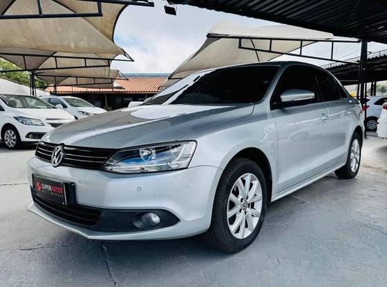 VOLKSWAGEN JETTA 2.0 COMFORTLINE FLEX 4P TIPTRONIC VOLKSWAGEN JETTA 2.0 COMFORTLINE FLEX 4P TIPTRONIC